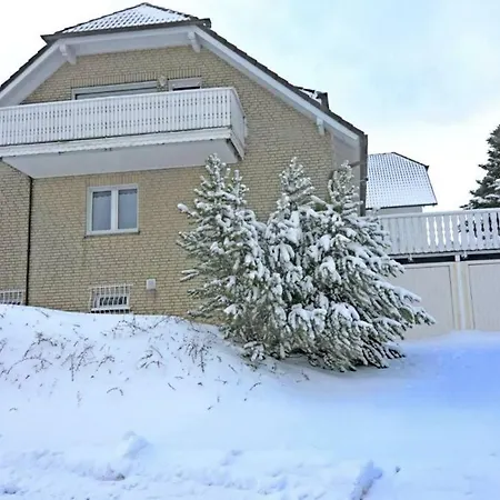 Apartman Benedenappartement In Met Uitzicht En Balkon *