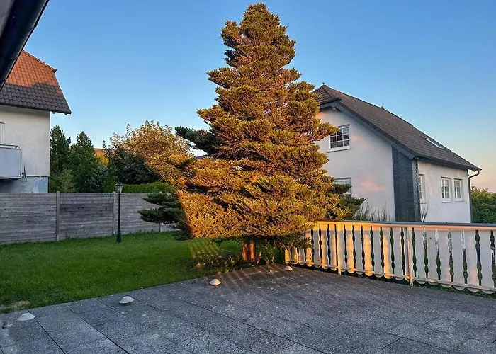 Benedenappartement In Met Uitzicht En Balkon Appartement *